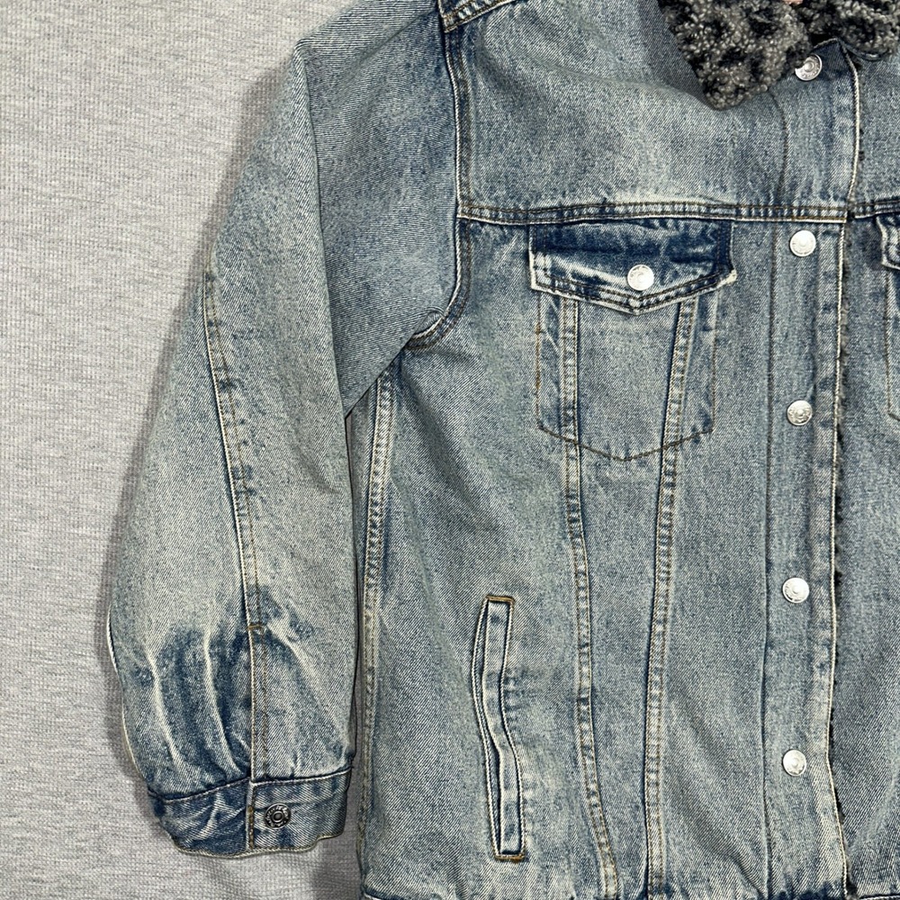 We The Free Free People Wild Ones Sherpa Trucker Jacket Light Wash Denim Size M - Picture 9 of 15